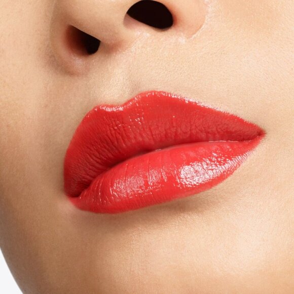 Tom Ford Soleil Lip Balm - Ile D’amour - Picture 2 of 6